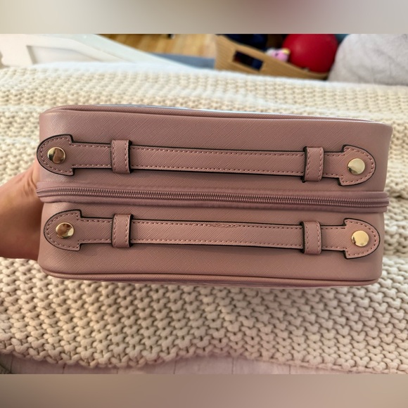 Calpak Large Clear Cosmetics Case in Mauve - Like New - Picture 12 of 12